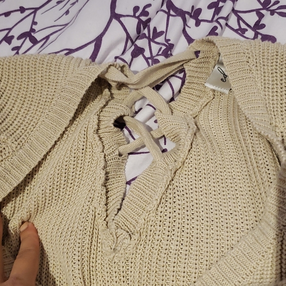 Textured Cream Top - Picture 12 of 16